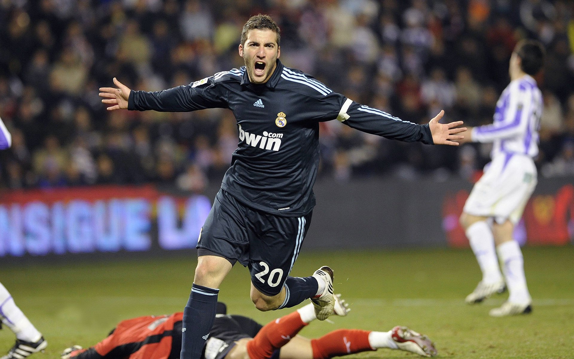 莱昂·马尔尚用实力回应所有质疑，莱昂内尔