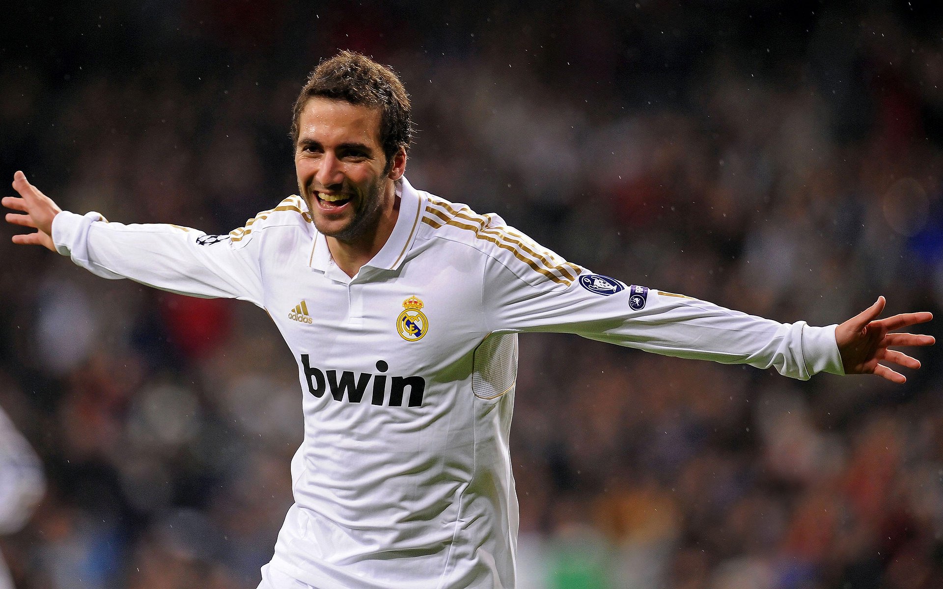 贾瓦迪表现稳健 带动突尼斯泳坛热度，ht贾瓦人