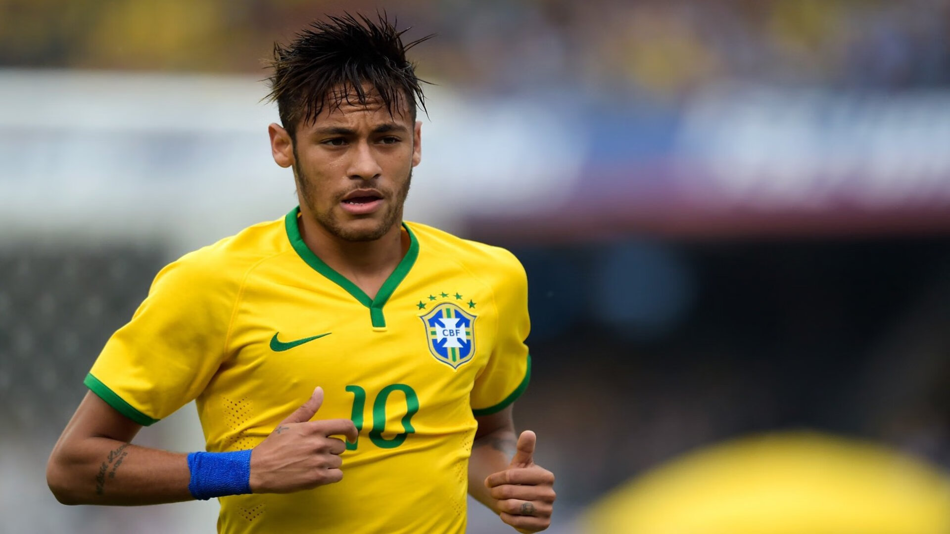 AIYOUXI.COM-决赛之夜 覃海洋无惧压力上场，覃海洋 哪里人